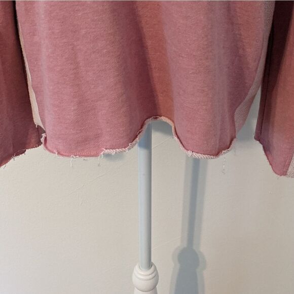 a.n.a Pink Sweatshirt Size Small NWT Distressed Pink Sweatshirt with Raw Edges - Picture 7 of 10